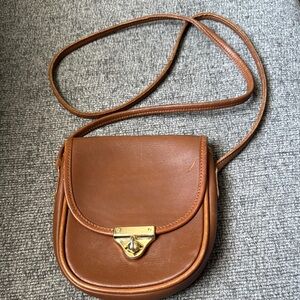 Green fields America, Classic Brown Leather Crossbody Bag